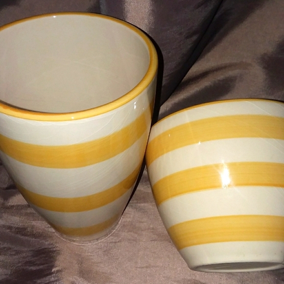 Old Time Pottery Yellow Stripe Bowls - Picture 2 of 6